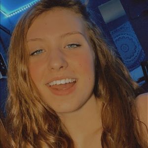 Meet your Posher, Abby